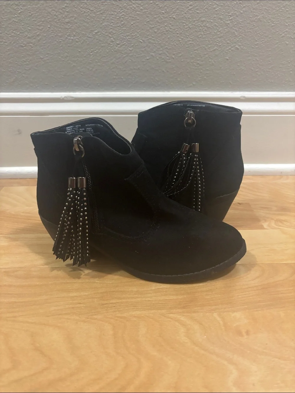 wonder nation Black Suede Tassel Ankle Boots for Kids